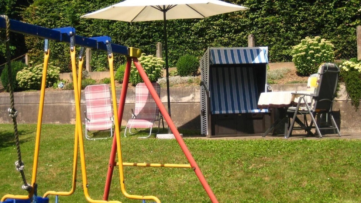 Polle Apartment | Holiday apartment Polle for 1 - 6 persons with 4 bedrooms - Holiday apartment