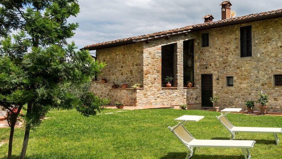 Quarrata Apartment | Holiday apartment Quarrata for 1 - 7 persons with 3 bedrooms - Twin house