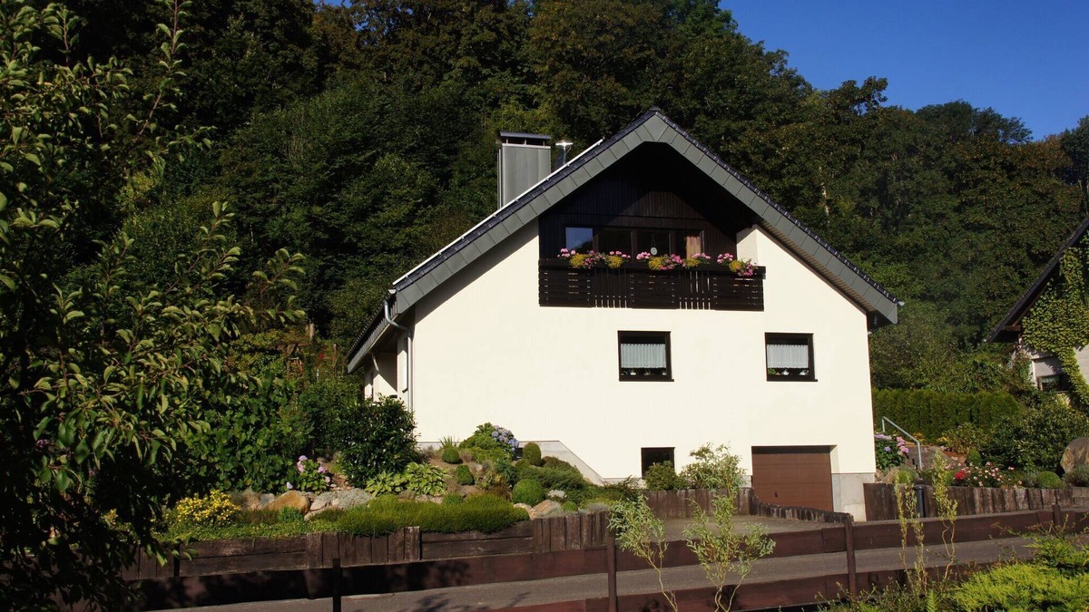 Abentheuer Apartment | Holiday Apartment "Rauber Marie Theres" with Private Garden, Balcony & Wi-Fi