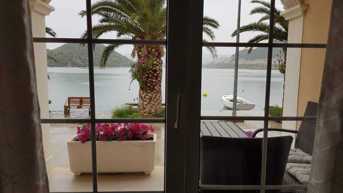 Ploce Apartment | Holiday apartment Rogotin for 1 - 2 persons with 1 bedroom - Holiday apartment in one or multi-famil