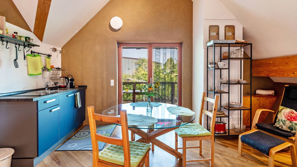 Weilheim Apartment | Holiday Apartment "Rose" with Mountain View, Shared Terrace and Wi-Fi