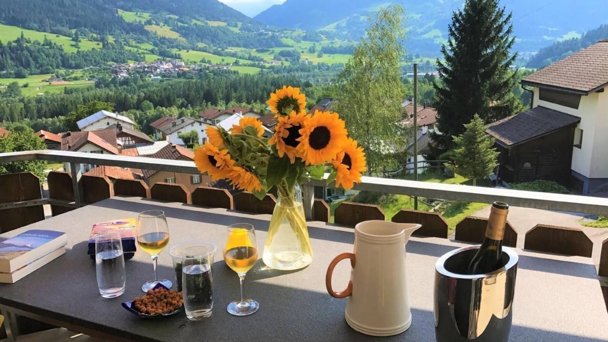 Schluein Apartment | Holiday apartment Schluein for 1 - 6 persons with 3 bedrooms - Holiday apartment in one or multi-fam
