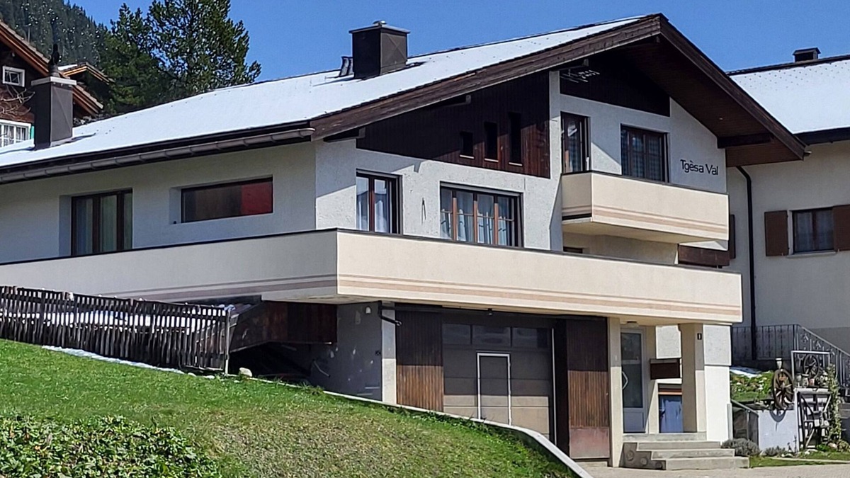 Sedrun House | Holiday apartment Sedrun for 1 - 4 persons with 2 bedrooms - Holiday house
