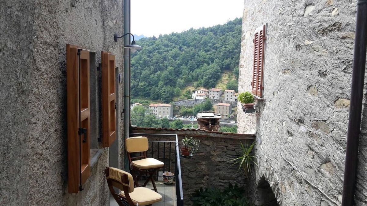 Stazzema Apartment | Holiday apartment Stazzema for 1 - 4 persons with 2 bedrooms - Twin house