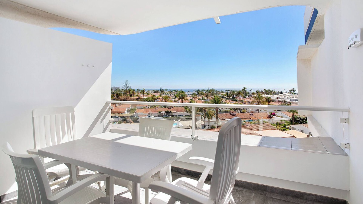 Playa del Ingles Apartment | Holiday Apartment "Tamaran Bureba 511" with Sea View, Shared Heated Pool & Wi-Fi