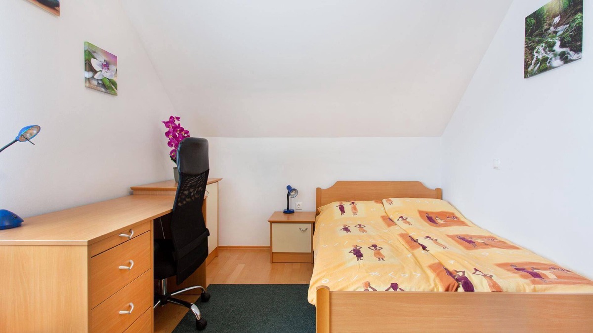 Kranj House | Holiday apartment Trbuje for 1 - 2 persons with 1 bedroom - Holiday house