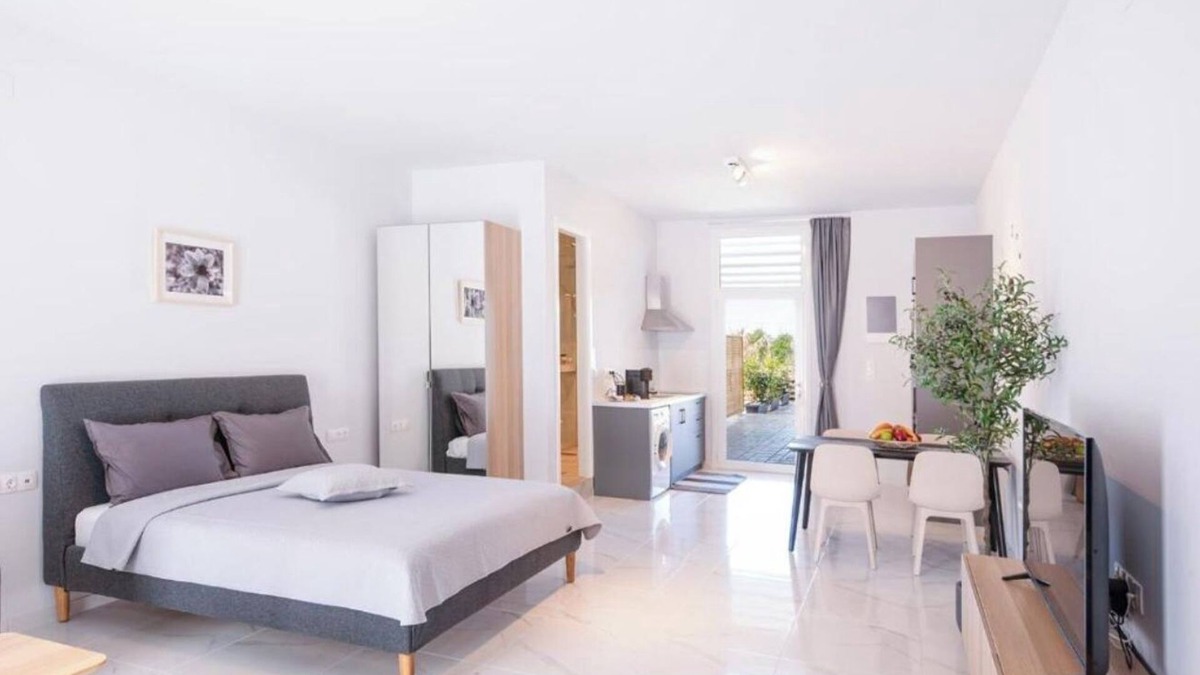 Sfakera Apartment | Holiday Apartment "True Home" with Sea View, Balcony & Wi-Fi
