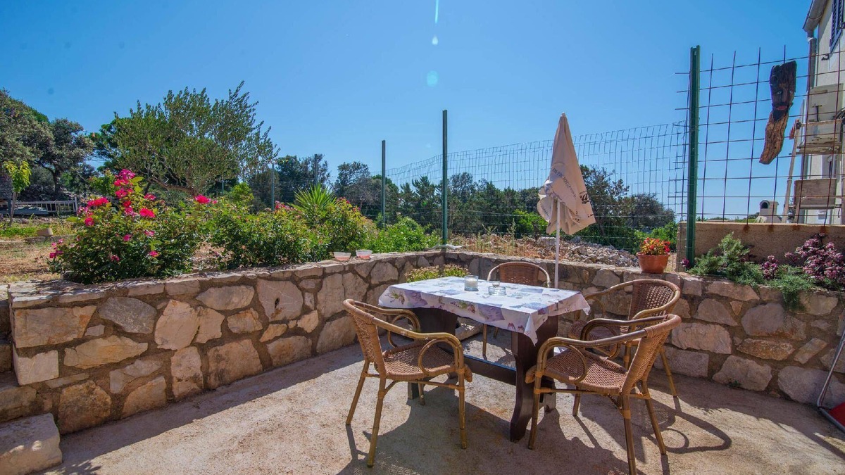 Veli Losinj Apartment | Holiday apartment Veli Losinj for 1 - 4 persons with 2 bedrooms - Holiday apartment in one or multi-