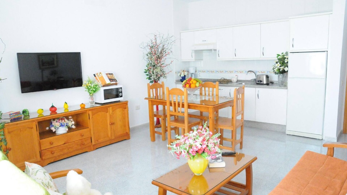 Vecindario Apartment | Holiday apartment Vecindario for 2 - 6 persons with 2 bedrooms - Holiday apartment in one or multi-f