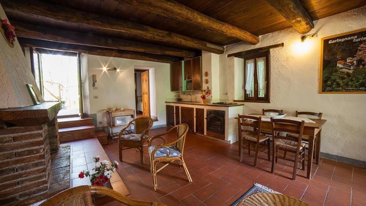 Vergemoli Apartment | Holiday apartment Vergemoli for 1 - 5 persons with 3 bedrooms - Holiday apartment