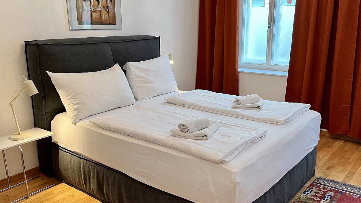 Brigittenau Apartment | Holiday apartment Vienna for 1 - 6 persons with 3 bedrooms - Holiday apartment in one or multi-famil