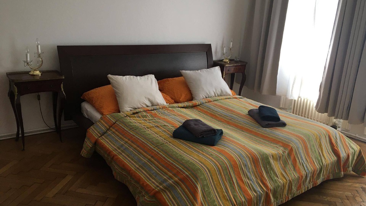 Himmelpfortgrund Apartment | Holiday apartment Vienna for 1 - 6 persons with 2 bedrooms - Holiday apartment in one or multi-famil