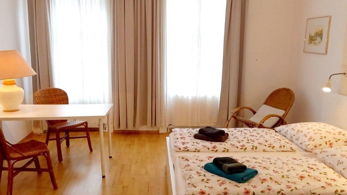 Himmelpfortgrund Apartment | Holiday apartment Vienna for 1 - 8 persons with 2 bedrooms - Holiday apartment in one or multi-famil