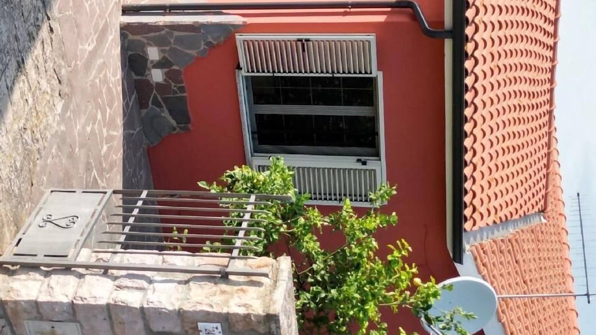 Villarios House | Holiday apartment Villarios for 2 - 9 persons with 3 bedrooms - Holiday house