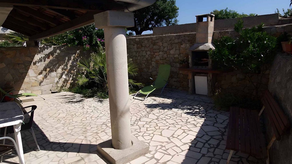 Veli Losinj Apartment | Holiday apartment with barbecue