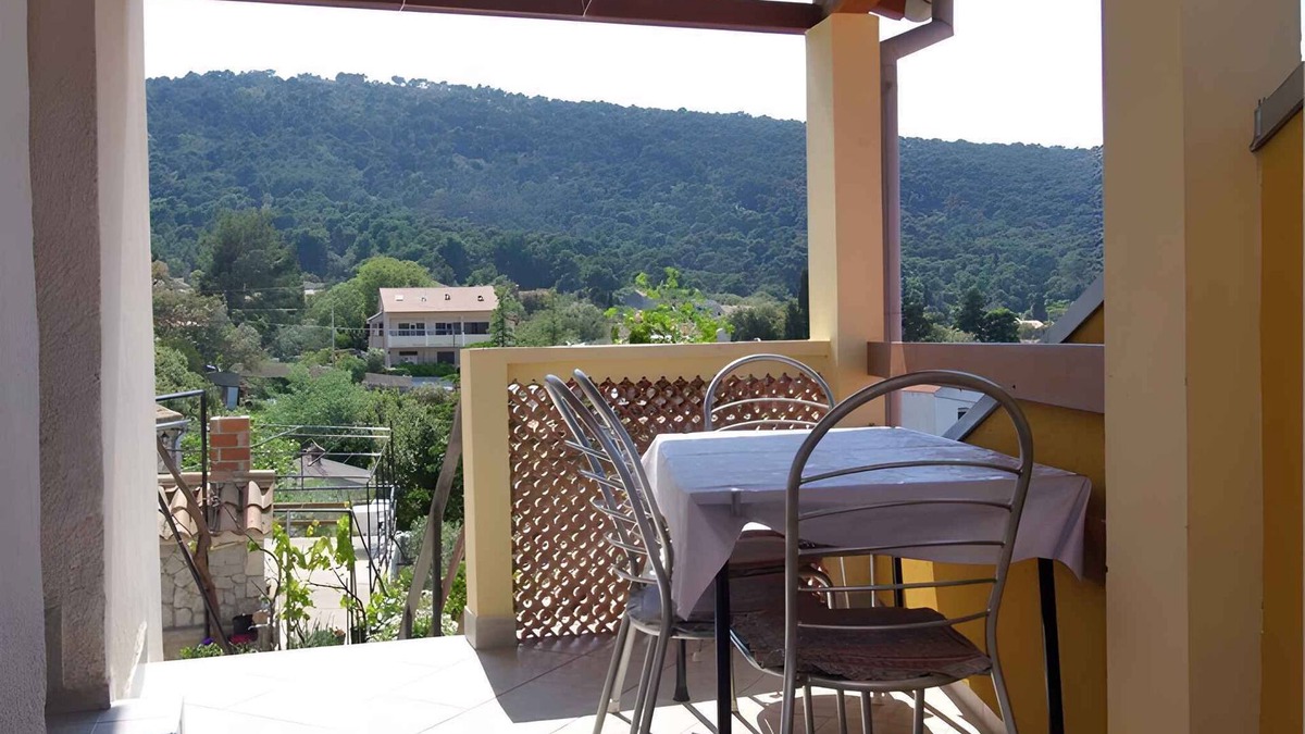 Veli Losinj Apartment | Holiday apartment with barbecue