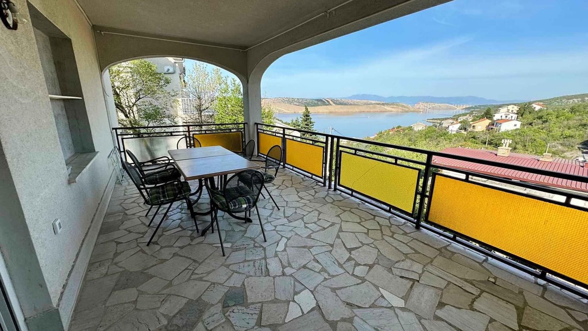Jadranovo Apartment | Holiday apartment with sea view, terrace and barbecue