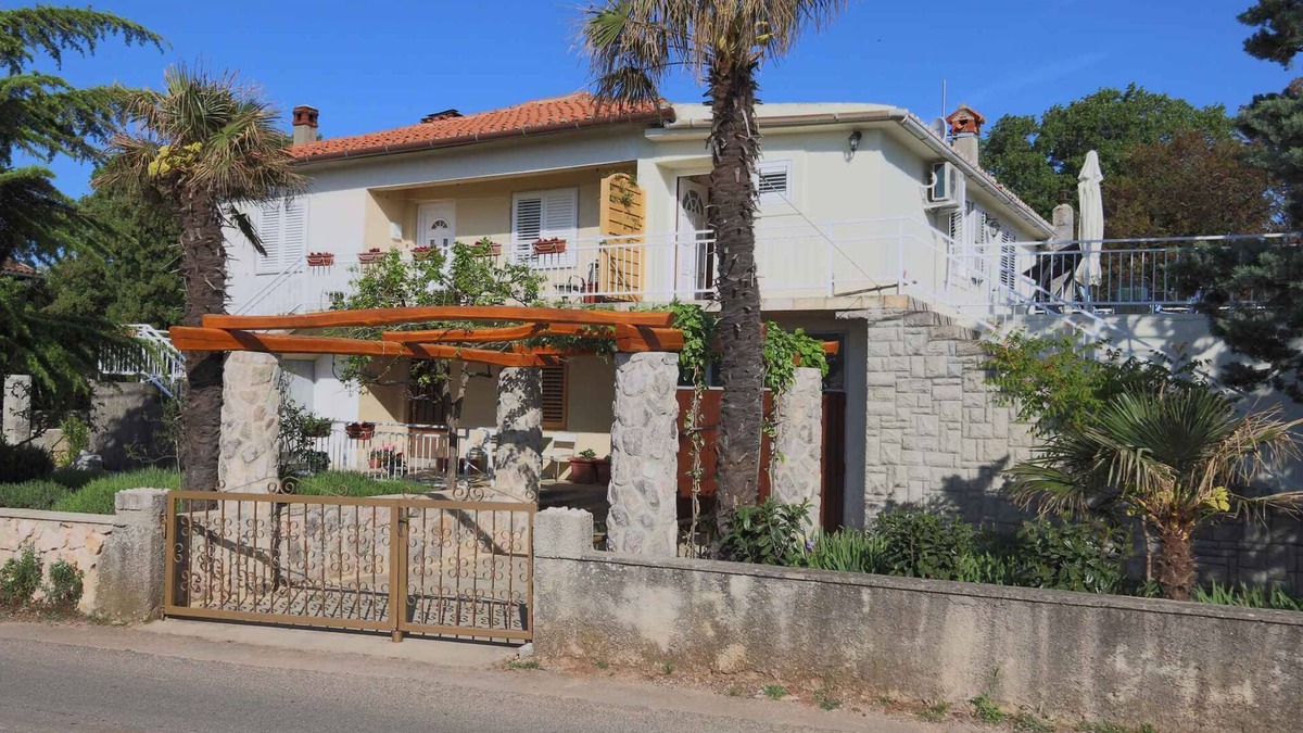 Polje Apartment | Holiday apartment with air conditioning