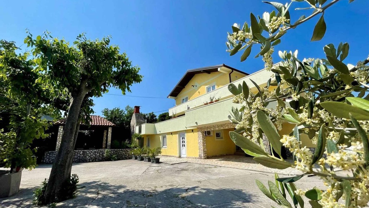 Polje Apartment | Holiday apartment with a/c