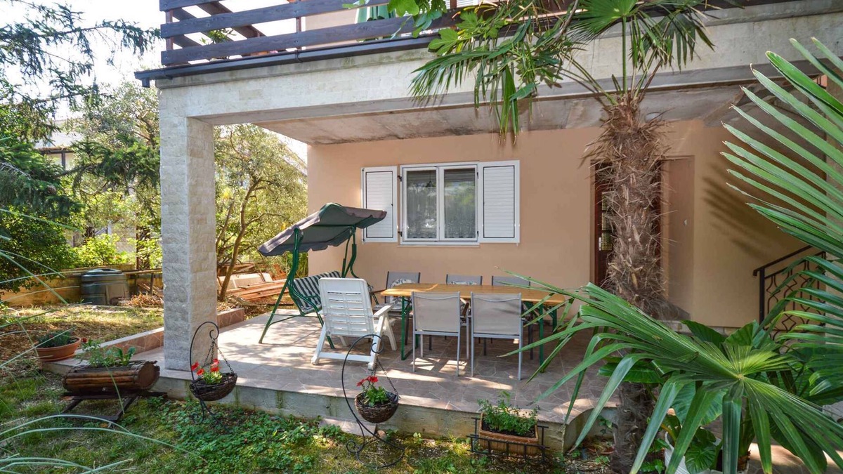 Vintijan Apartment | Holiday apartment with a/c