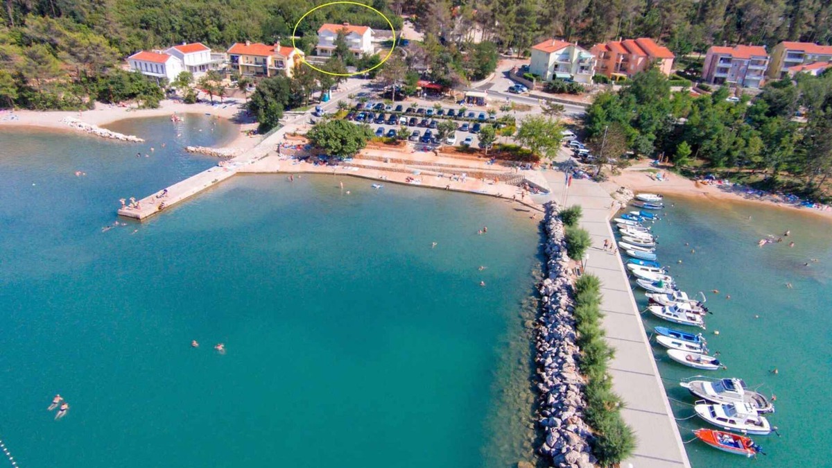 Soline Apartment | Holiday apartment with air conditioning close to the beach