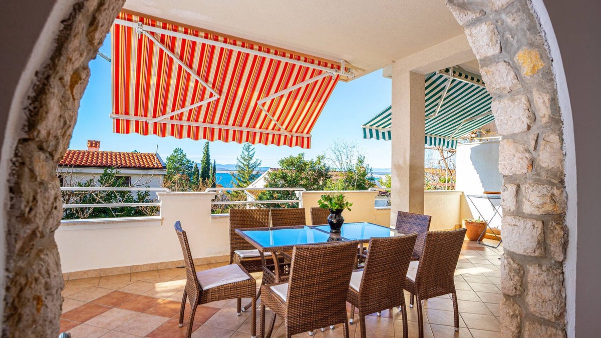 Dramalj Apartment | Holiday apartment with sea view and air conditioning