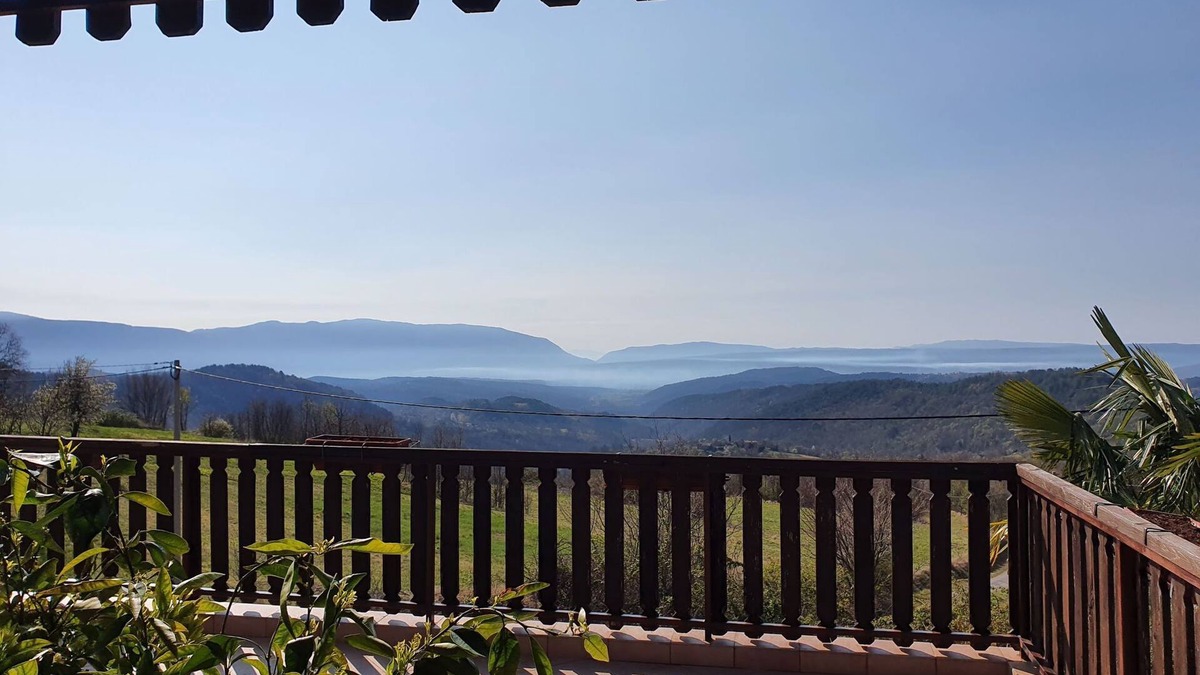 Cerovlje Apartment | Holiday apartment with air conditioning