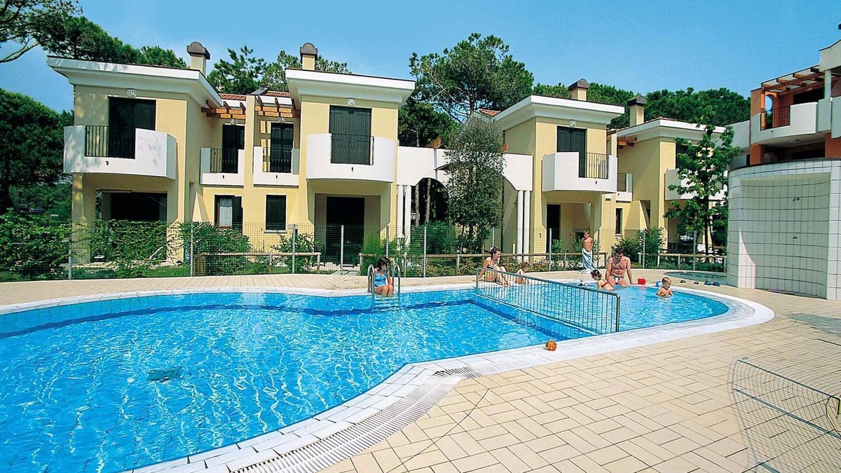 Bibione Pineda Apartment | Holiday apartment with garden and air conditioning