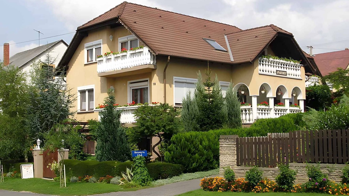 Heviz Apartment | Holiday apartment with terrace, wifi and air conditioning