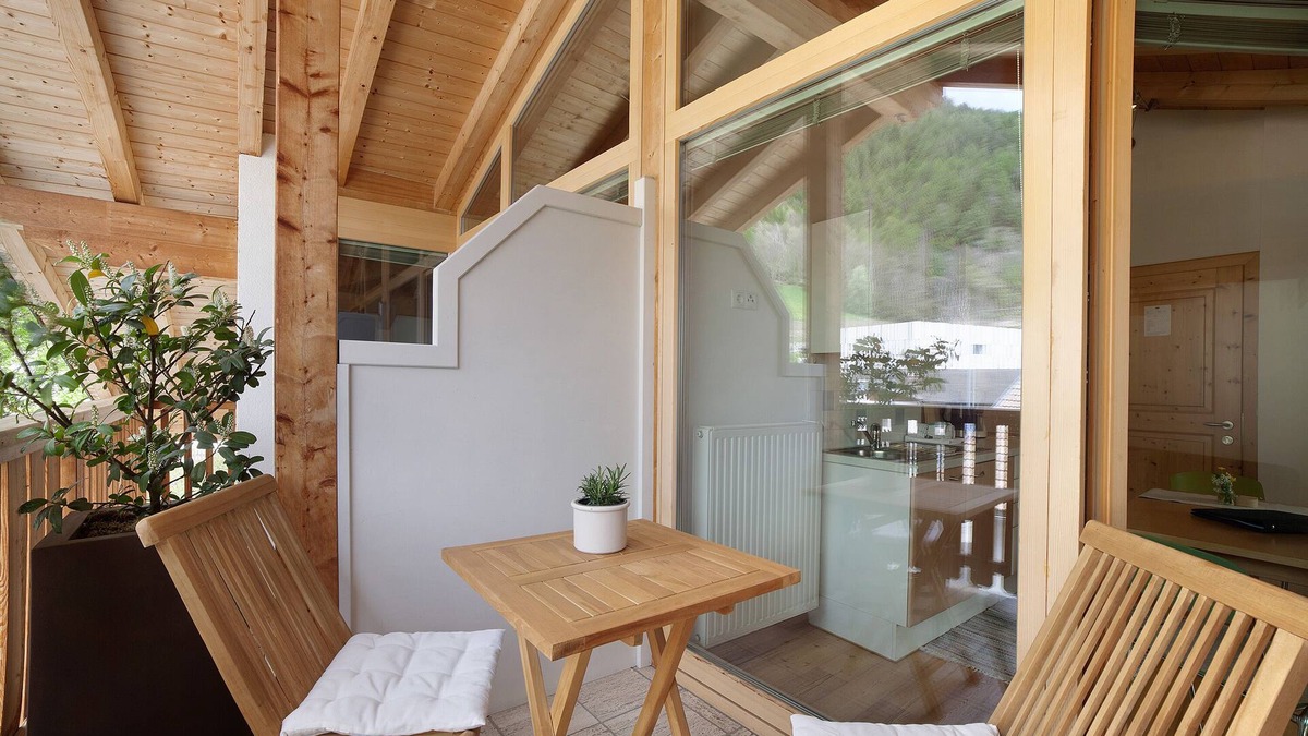 Burgusio Apartment | Holiday Apartment "Zwick Valmeina" with Panoramic View, Balcony and Shared Garden