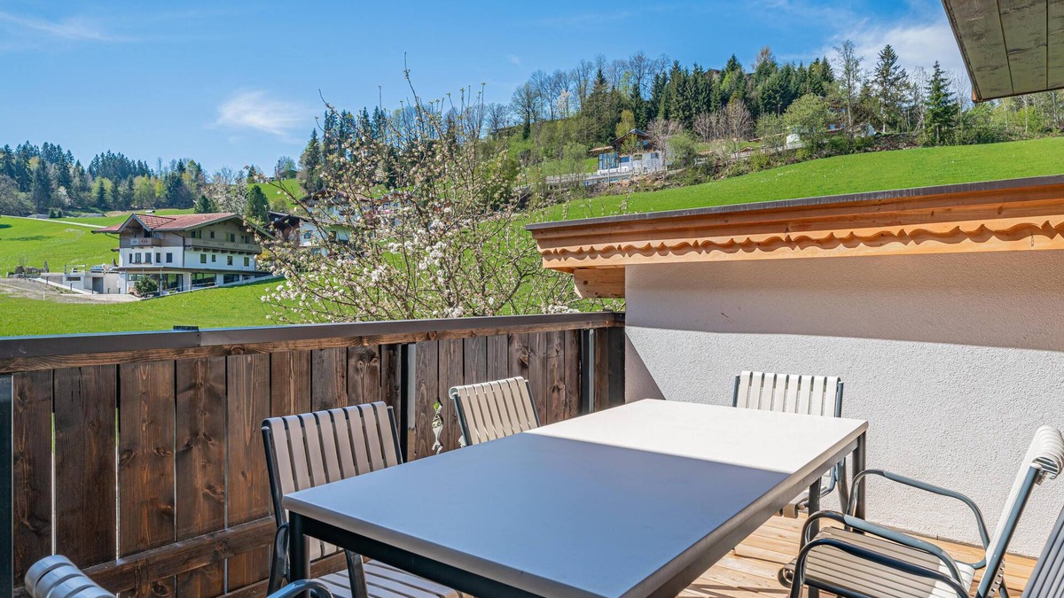 Hopfgarten Markt Apartment | Holiday home a short distance from the ski lift