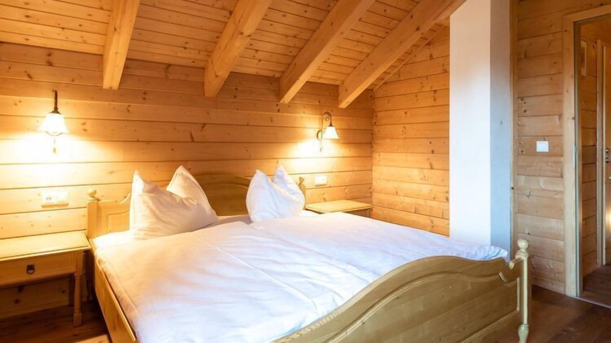 Frantschach-Sankt Gertraud House | Holiday home in Stefan in the Lavanttal with balcony