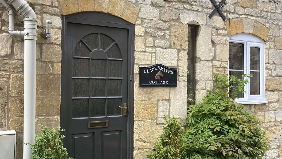 Winchcombe Cottage | Holiday Cottage in Winchcombe Cotswolds.