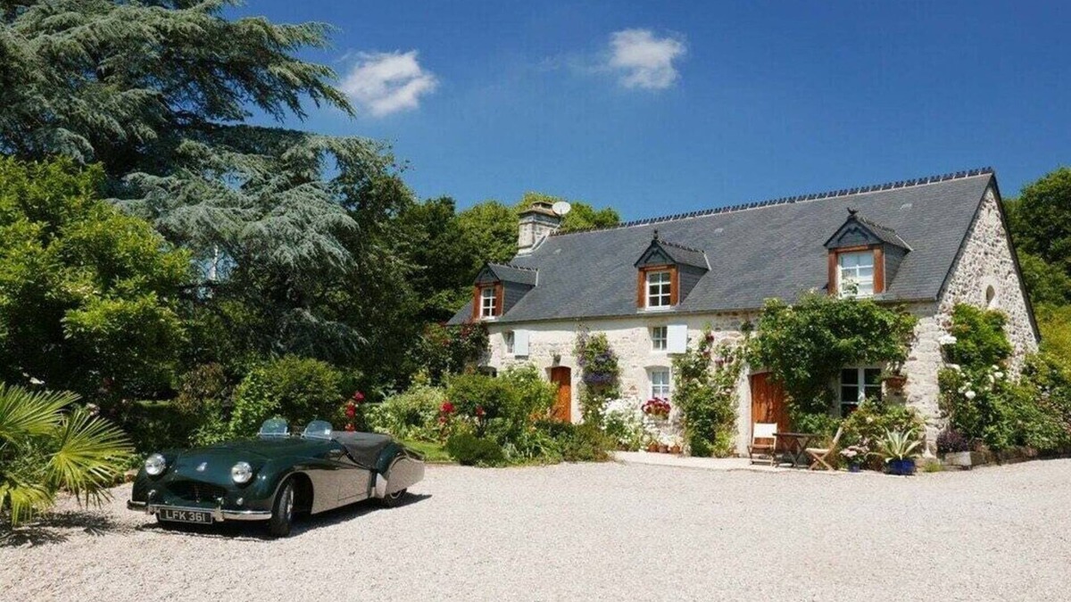 Negreville Cottage | Holiday cottage with 3 bedrooms