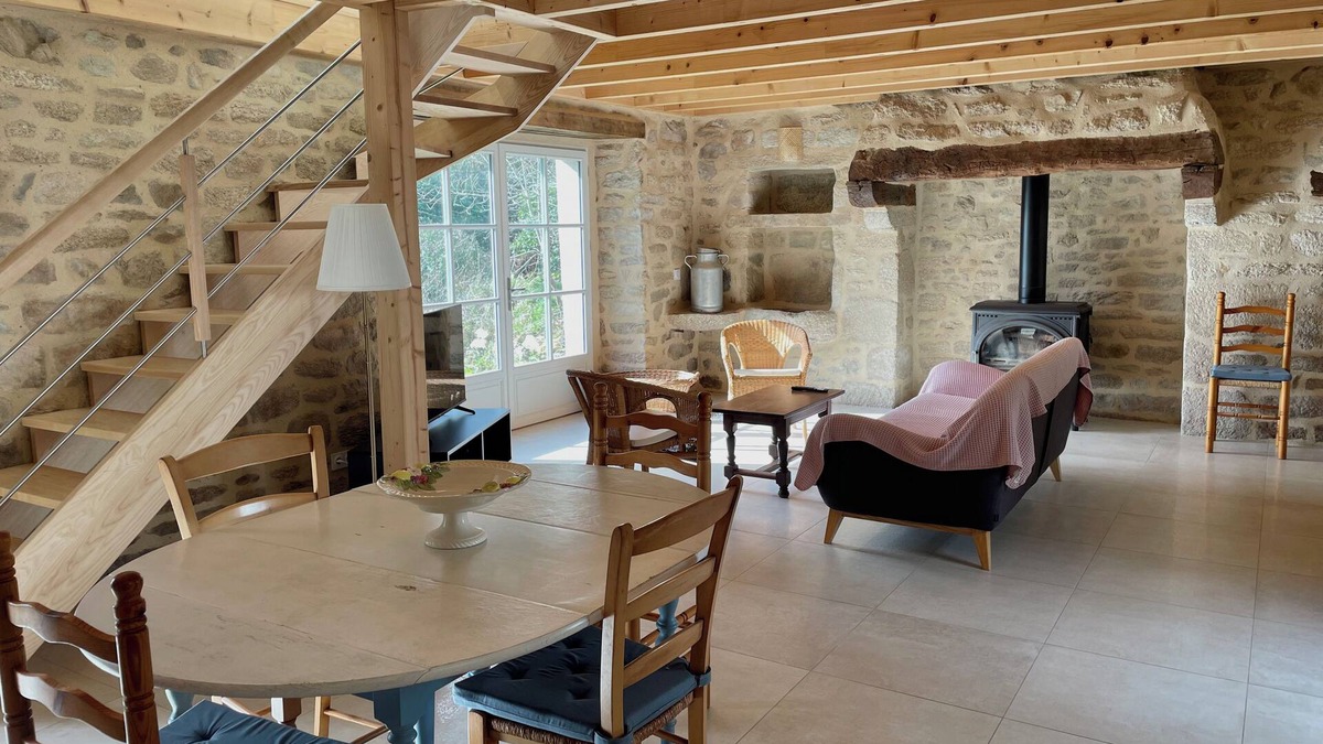 Querrien House | Holiday cottage with swimming pool - sleeps - Bretagne Finistère Sud