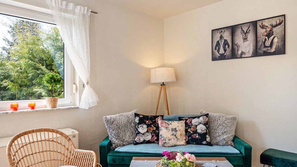 Goldlauter House | Holiday Home 'Konrad' with Private Terrace and Wi-Fi
