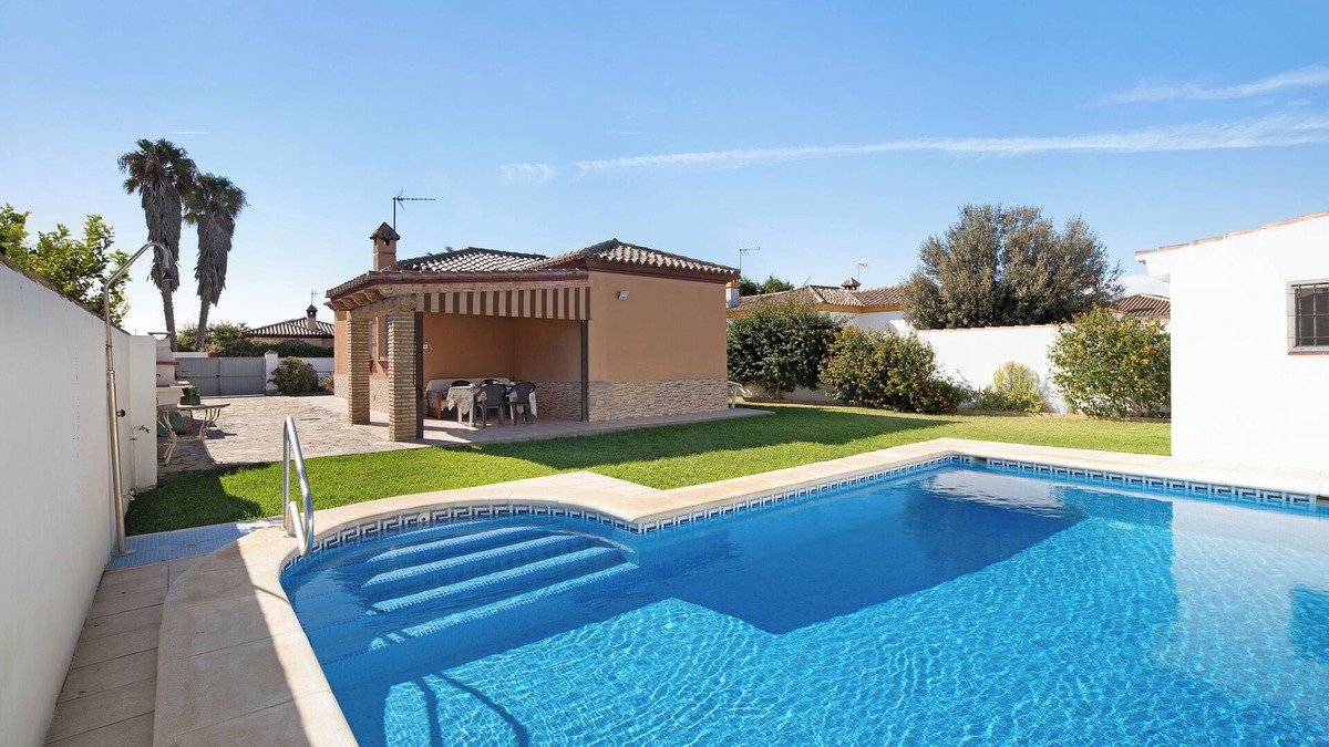 Los Gallos-Cerromolino House | Holiday Home "Las Golondrinas" with Private Pool, Private Terrace and Wi-Fi