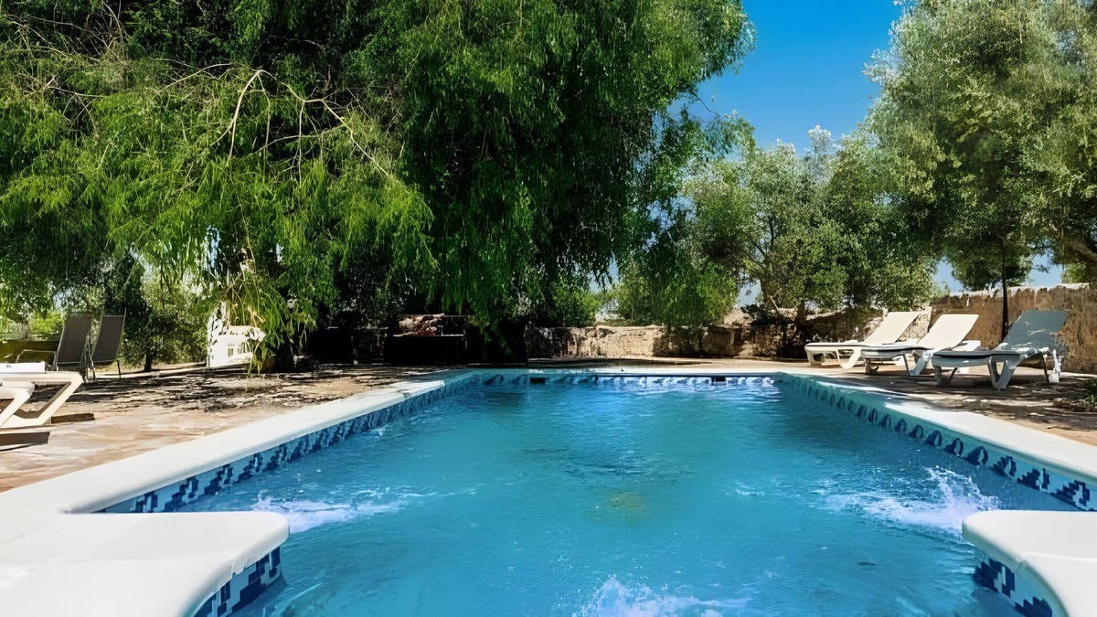 Alhama de Granada House | Holiday Home 'Rica' with Mountain View, Wi-Fi and Air Conditioning