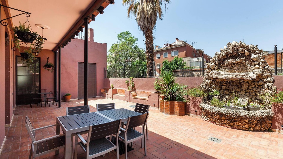Vilafranca del Penedes Apartment | Holiday Home 'Apartament Xarello' with Terraces