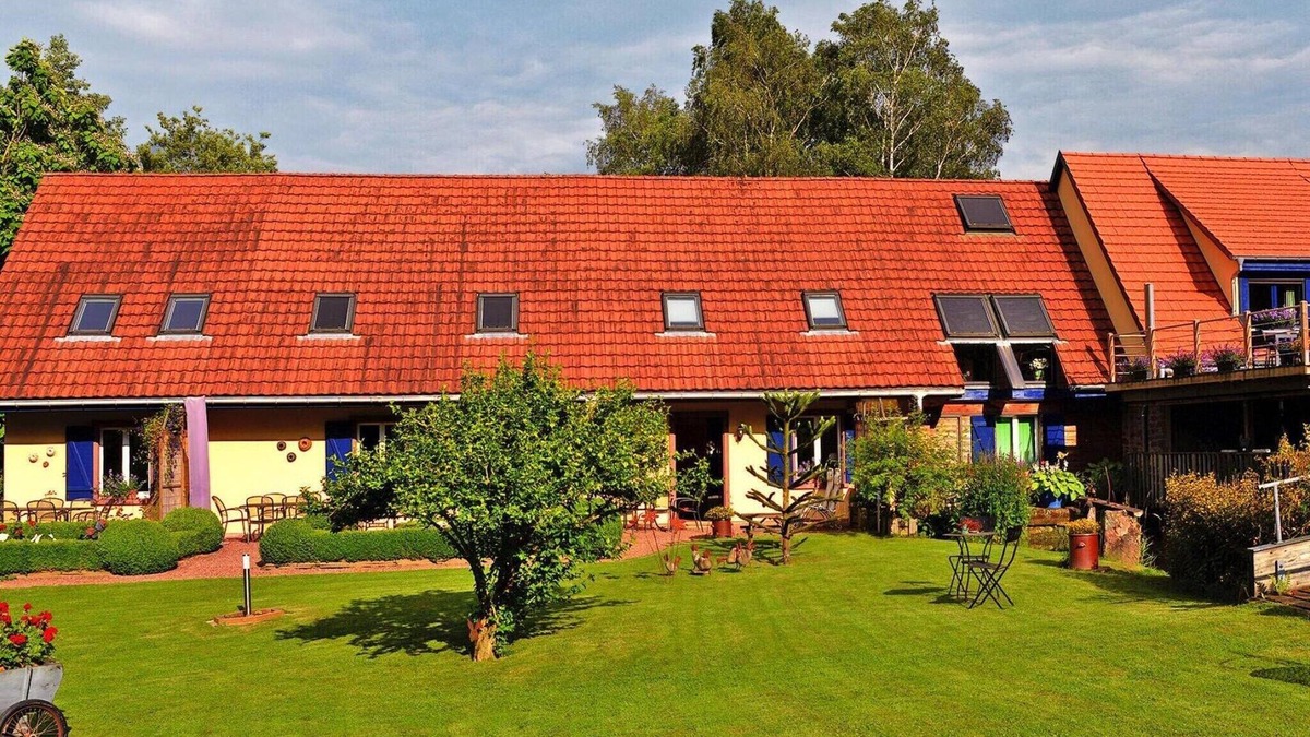 Val-de-Moder Apartment | Holiday Farm in Pfaffenhofen with Indoor Pool