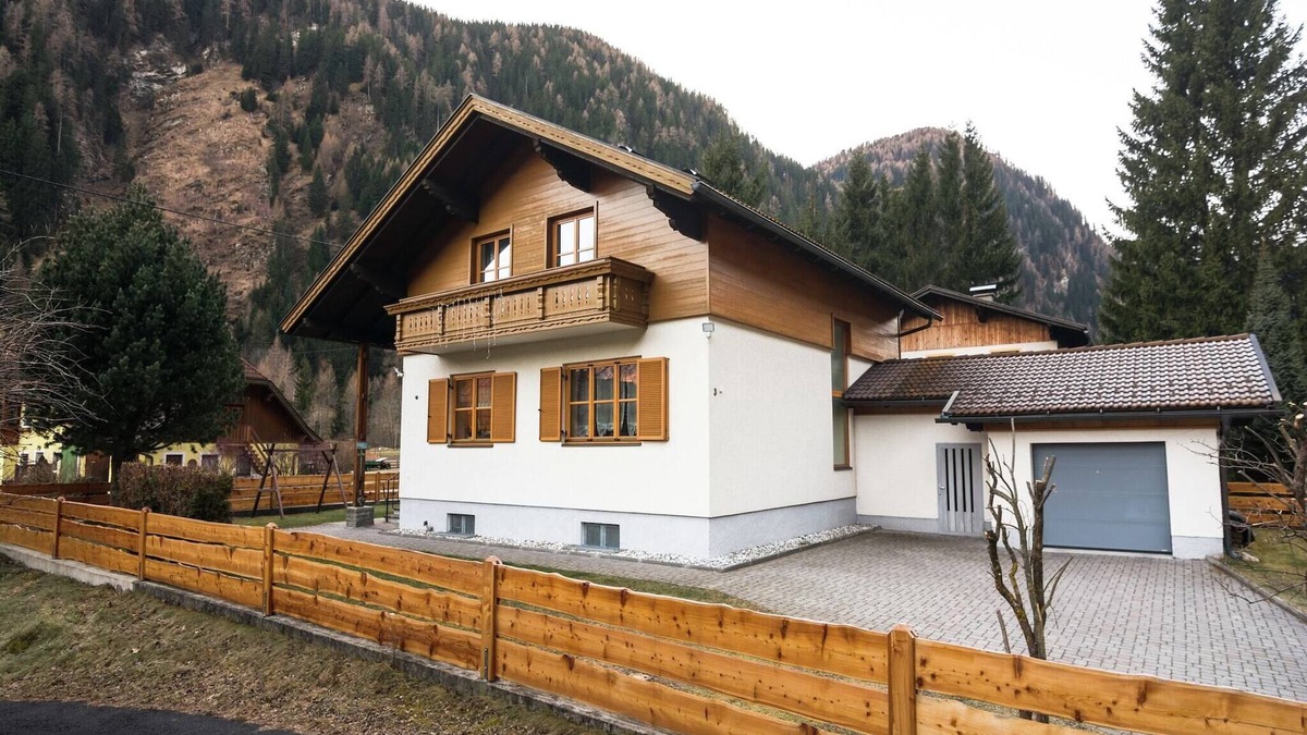 Rennweg am Katschberg House | Holiday Home in Rennweg near Ski Slopes