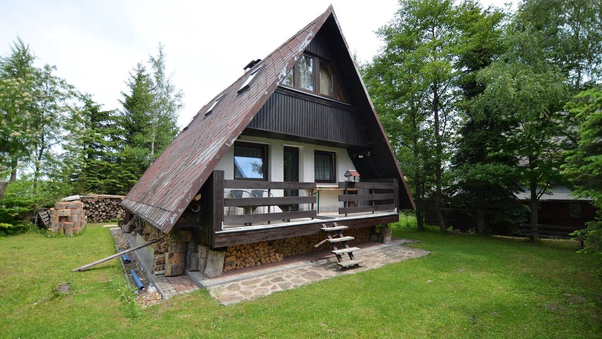 Loucna Pod Klinovcem Ski Chalet | Holiday Home near Klínovec Ski Lift