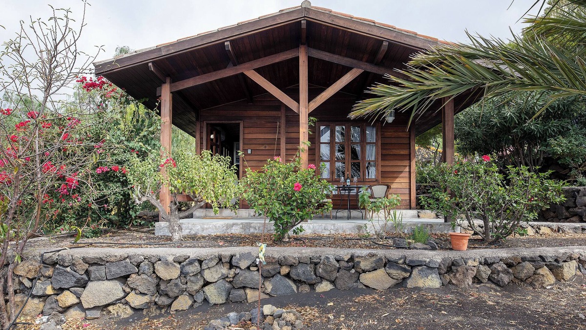 Los Llanos de Aridane House | Holiday Home 'La Cabaña Del Atardecer' with Sea View, Wi-Fi and Air Conditioning