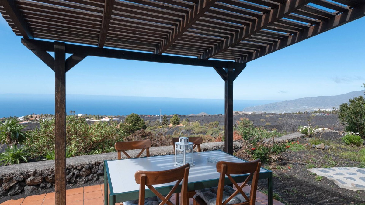 Los Llanos de Aridane Ski Chalet | Holiday Home 'El Sueño De Orión' with Mountain View, Wi-Fi and Air Conditioning