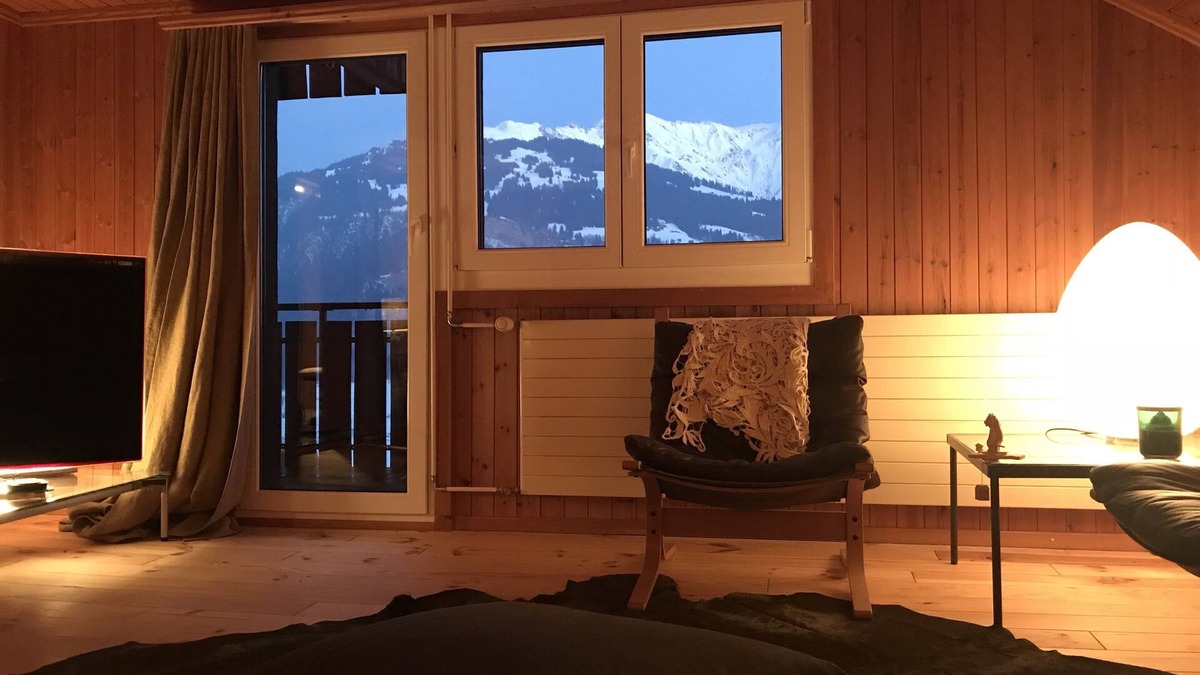 Luven Apartment | Holiday Hide away in an authentic 150 years old house, three bedrooms, 6 guests