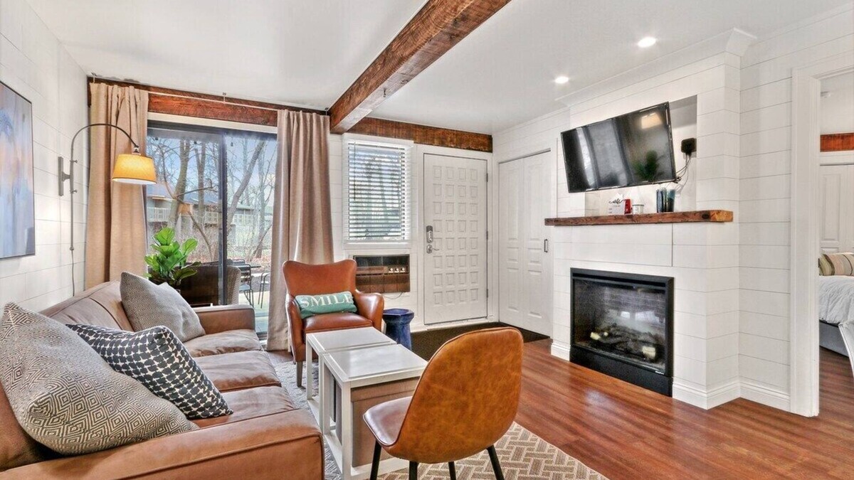 Fontana Condo | Holiday Hideaway at Abbey Springs |Beautifully Renovated |Patio & Deck |Pool |Beach |Clubhouse |Golf