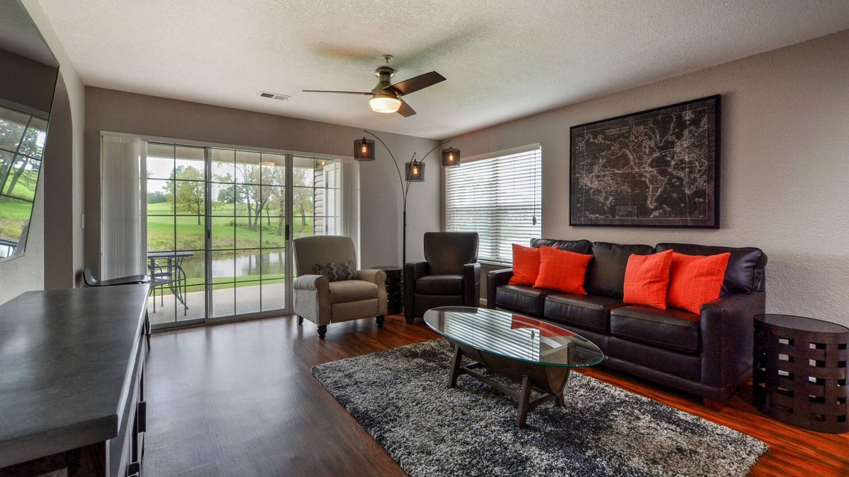 Branson Condo | Holiday Hills Lakeview Condo - Pet Friendly