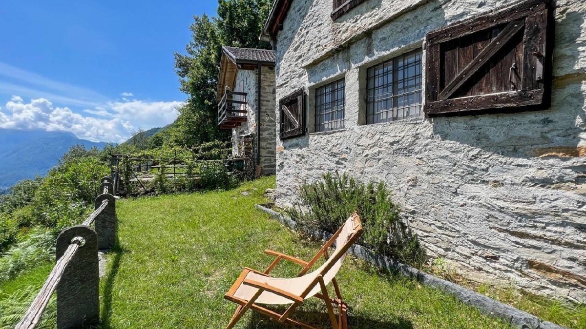 Brione sopra Minusio House | Holiday house Brione sopra Minusio for 1 - 4 persons with 2 bedrooms - Holiday home