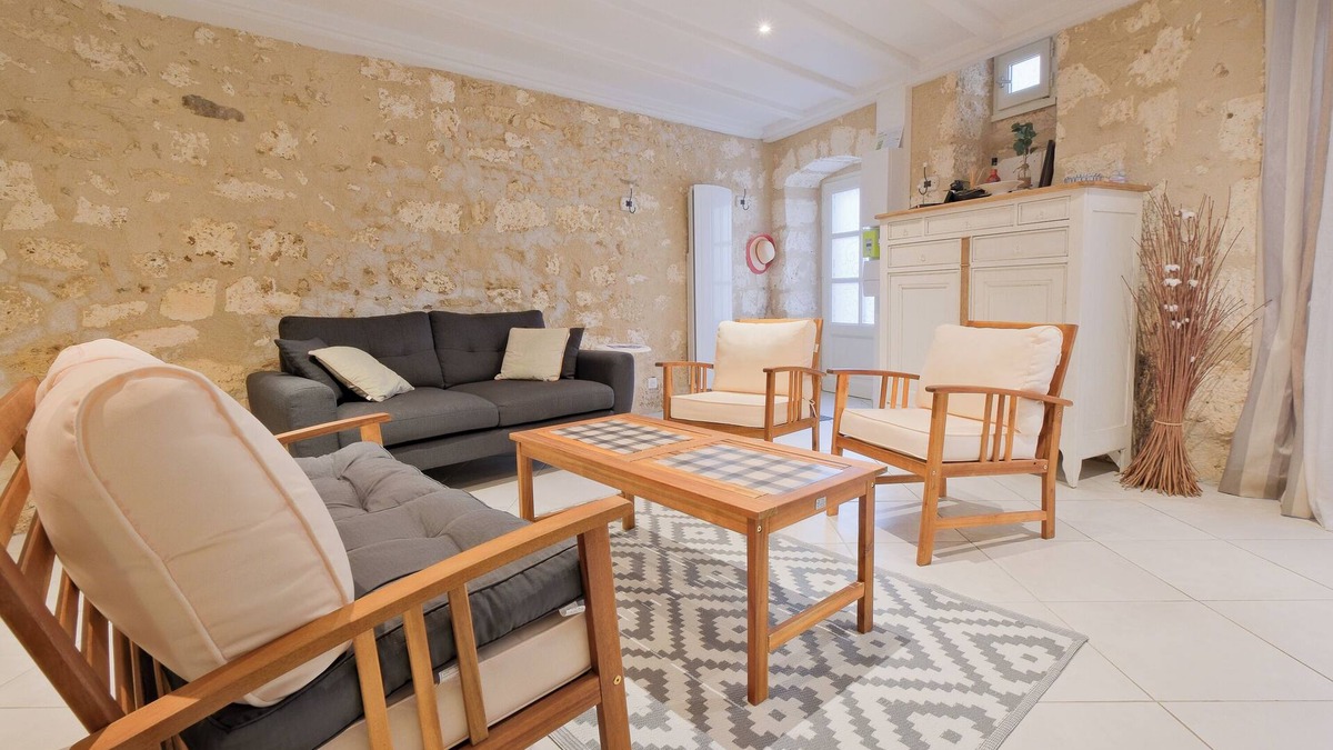Brantome-en-Perigord House | Holiday Home 'Gîte D'ici Et D'ailleurs' with Wi-Fi