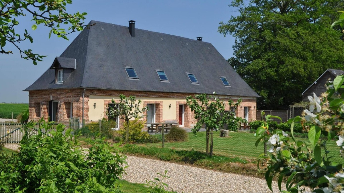 Saint-Crespin House | Holiday house Longueville sur Scie for 1 - 8 persons with 4 bedrooms - Row house